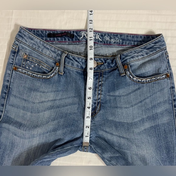 Wrangler Rock 47 Low Rise Bootcut Jeans Embellished Cowgirl Western Size 9/10 - Picture 10 of 14